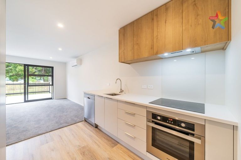 Photo of property in 3/370 Stokes Valley Road, Stokes Valley, Lower Hutt, 5019