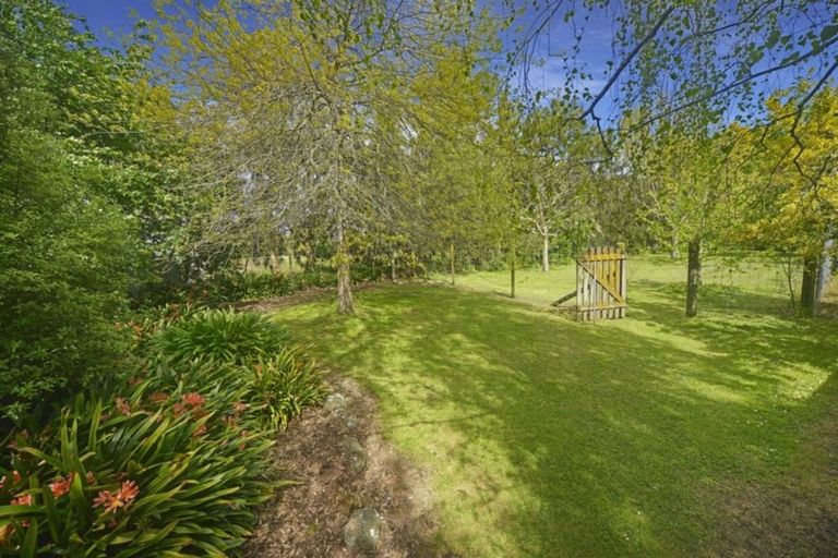 Photo of property in 56 County Road, Otaki, 5512