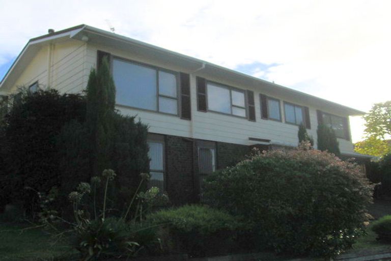 Photo of property in 4 Katarina Grove, Tawa, Wellington, 5028
