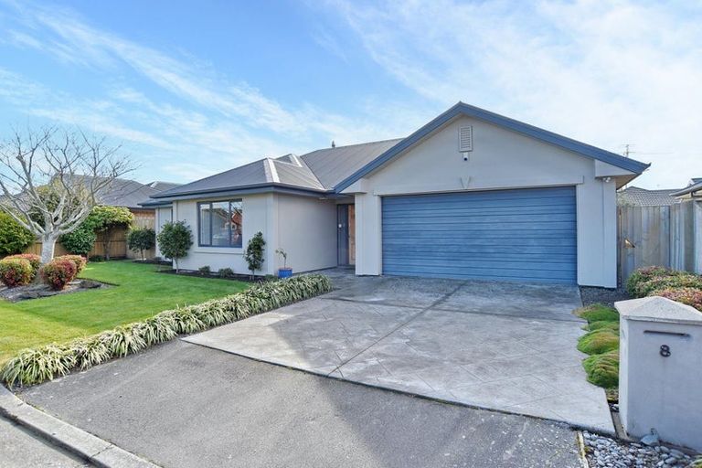 Photo of property in 8 Sheraton Place, Redwood, Christchurch, 8051