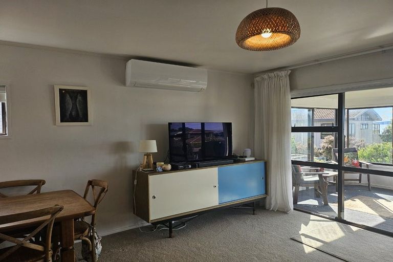 Photo of property in 12 Arohia Place, Snells Beach, 0920