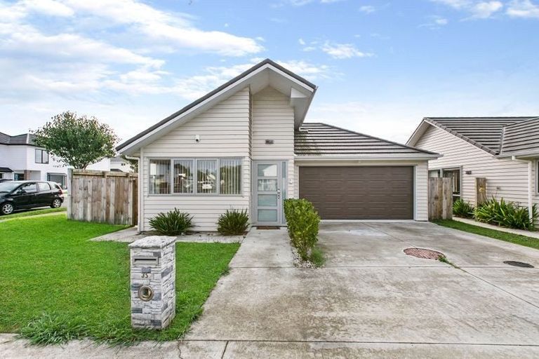 Photo of property in 35 Whekau Drive, Takanini, 2112