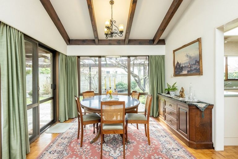 Photo of property in 6a Dolbel Street, Taradale, Napier, 4112