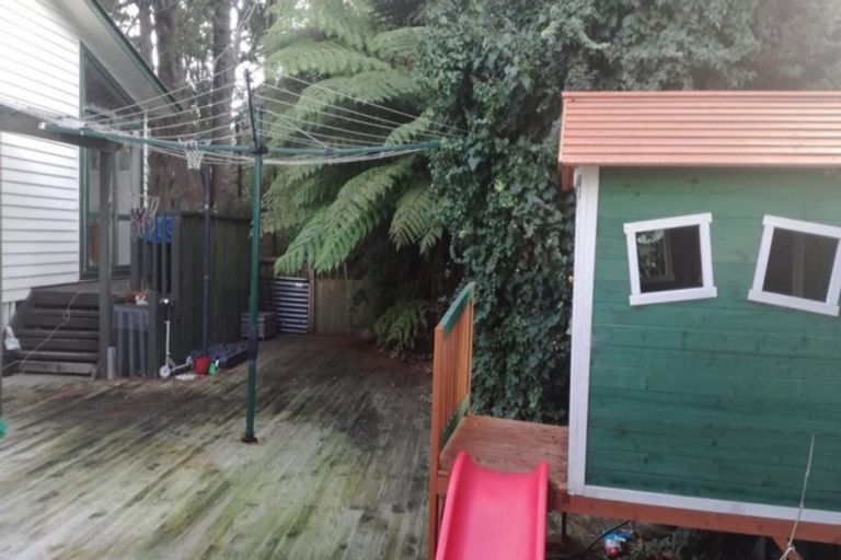 Photo of property in 223 Woodlands Park Road, Titirangi, Auckland, 0604