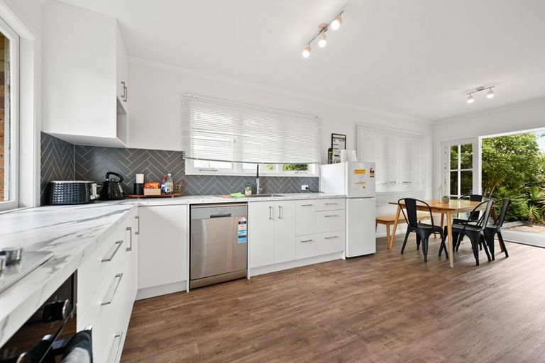 Photo of property in 184 Tuhikaramea Road, Dinsdale, Hamilton, 3204