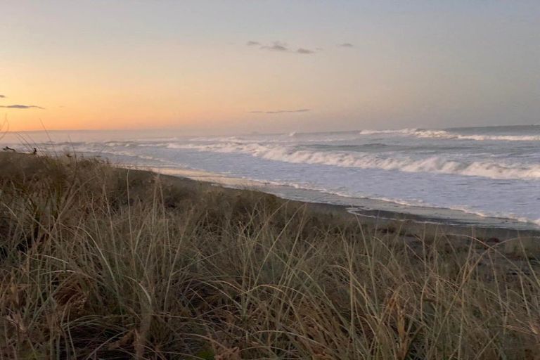 Photo of property in 2 Pacific Parade, Coastlands, Whakatane, 3120