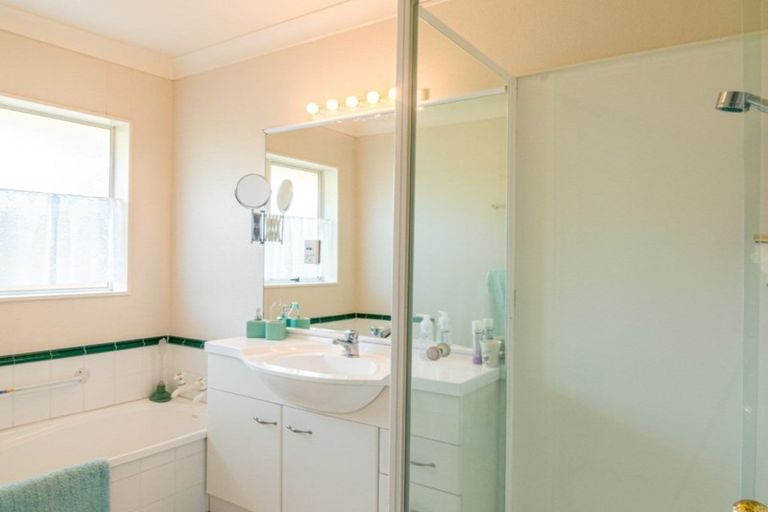 Photo of property in 50 Harbour Road, Ohope, 3121