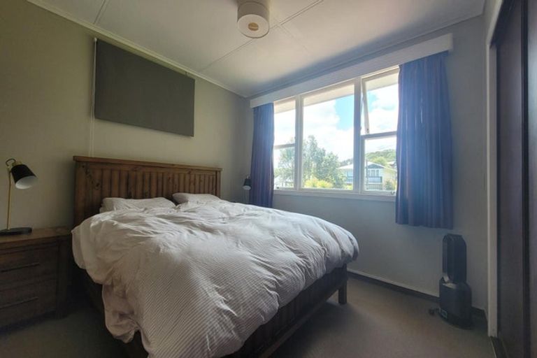 Photo of property in 12 Taupo Crescent, Plimmerton, Porirua, 5026