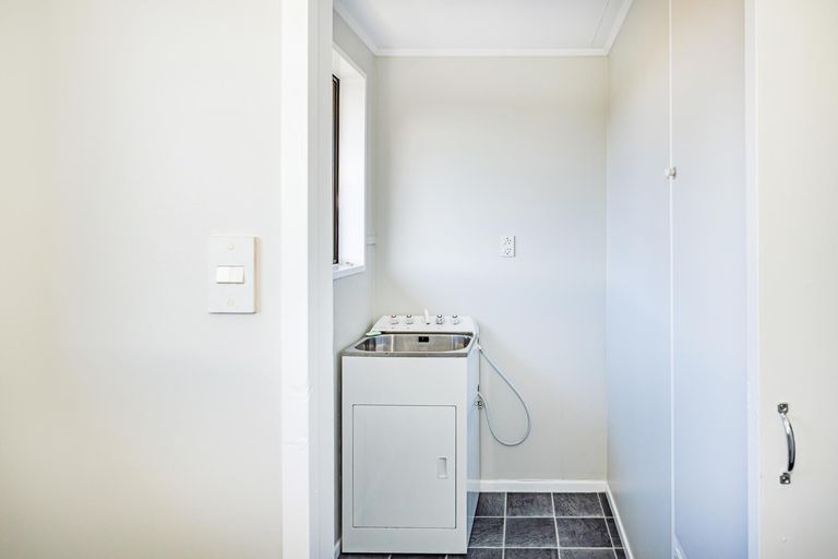 Photo of property in 9 Perth Street, South Hill, Oamaru, 9400