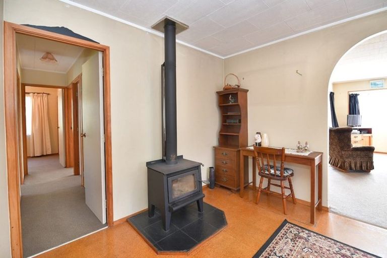 Photo of property in 1/32 Manuwai Road, Torbay, Auckland, 0630