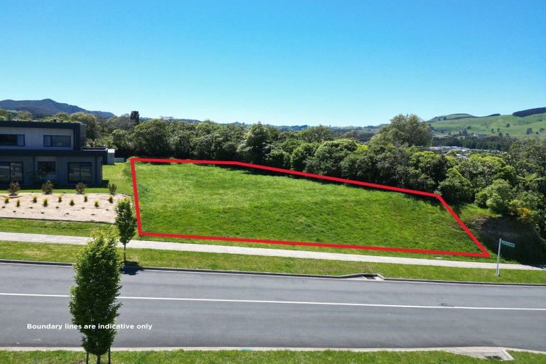 Photo of property in 30 Okaia Drive, Kinloch, Taupo, 3377