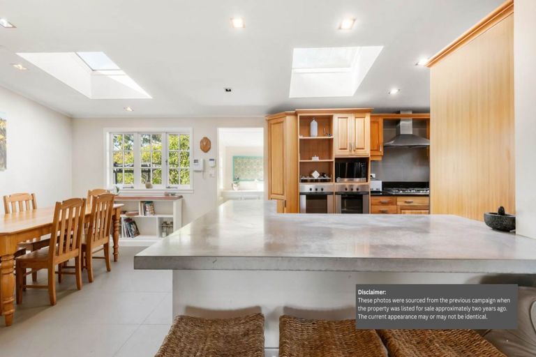 Photo of property in 284 Whitford Park Road, Whitford, Manurewa, 2576
