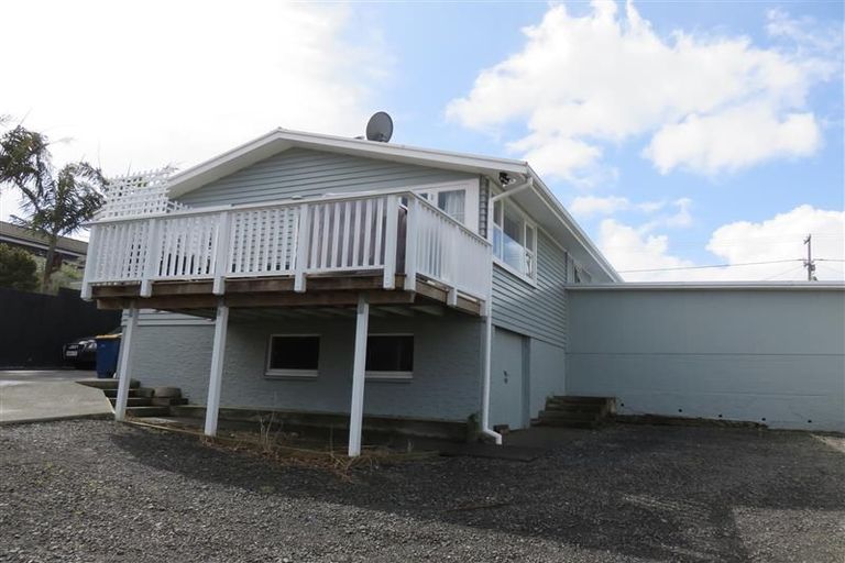 Photo of property in 2/46 Gulf View Road, Murrays Bay, Auckland, 0630