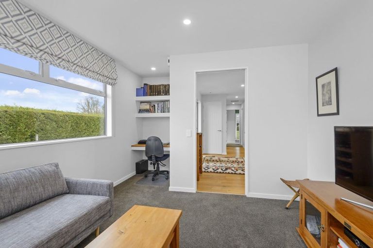 Photo of property in 17 Churchlea Place, Darfield, 7510