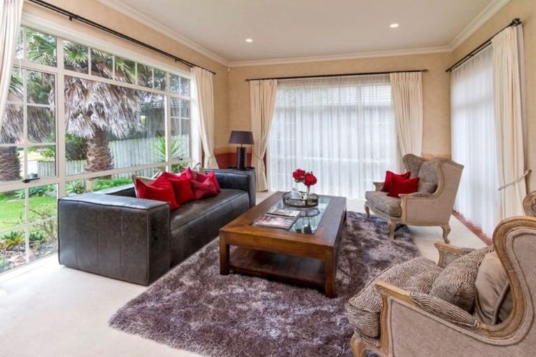 Photo of property in 16 Dairyland Drive, East Tamaki Heights, Auckland, 2016