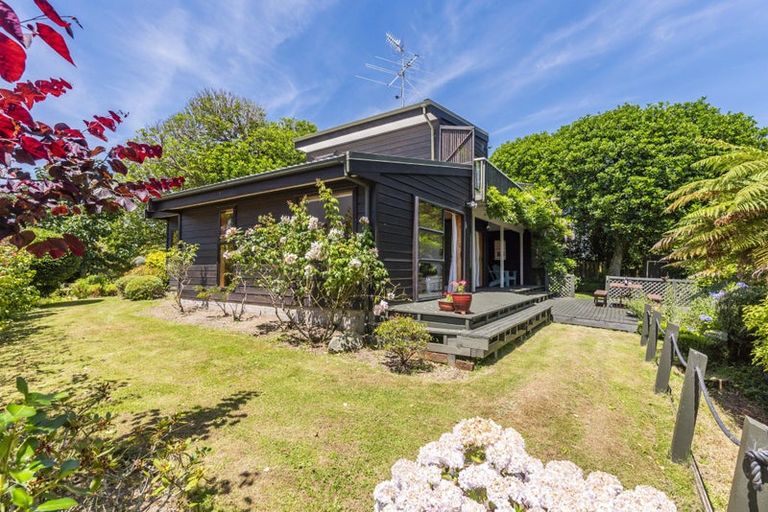 Photo of property in 83 Belvedere Avenue, Waikanae, 5036