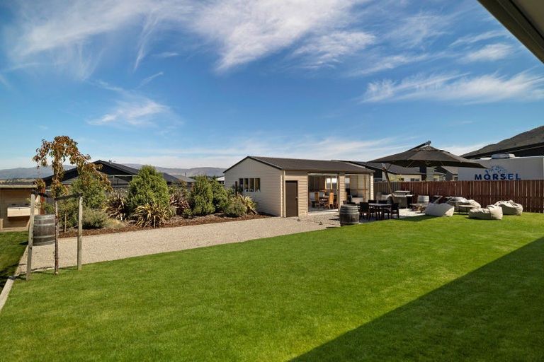 Photo of property in 14 Teal Place, Lake Hawea, Wanaka, 9382