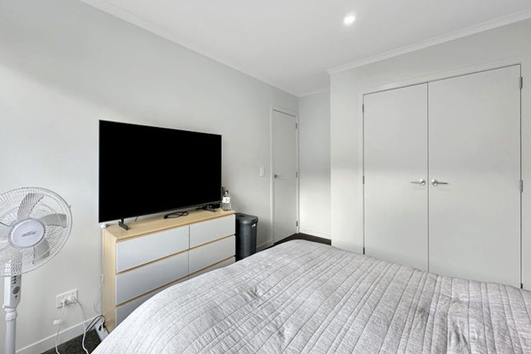 Photo of property in 12 Eyton Kay Road, Hobsonville, Auckland, 0616