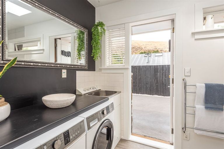 Photo of property in 10 Duncan Street, Sumner, Christchurch, 8081