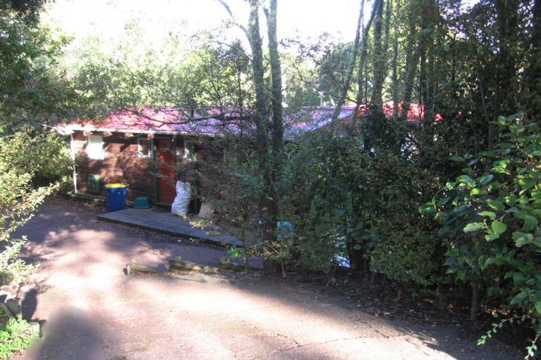 Photo of property in 11 Victory Road, Laingholm, Auckland, 0604