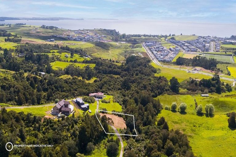 Photo of property in 86 Vaughans Road, Long Bay, Auckland, 0792