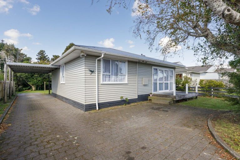 Photo of property in 521 Mangorei Road, Highlands Park, New Plymouth, 4312