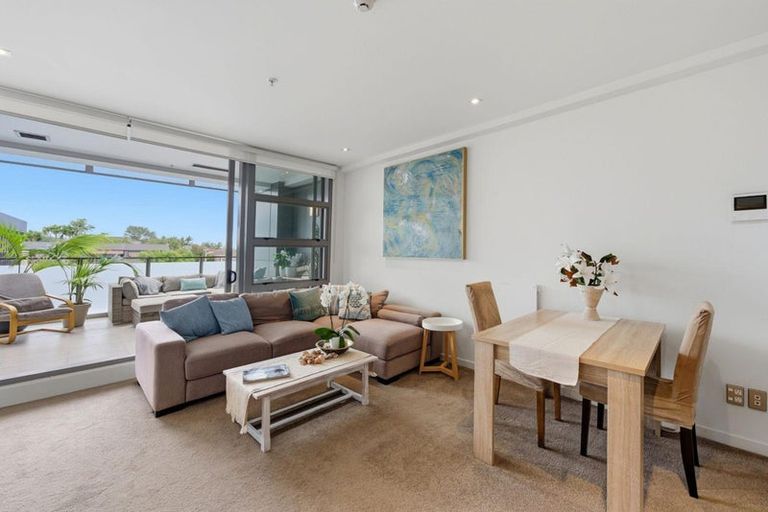 Photo of property in Maison Apartments, 108/16 Huron Street, Takapuna, Auckland, 0622
