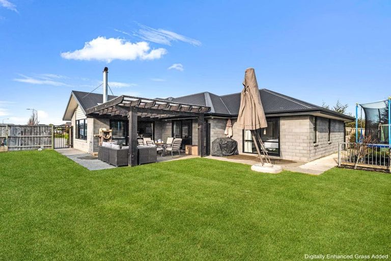 Photo of property in 31 Navy Loop, Rolleston, 7614