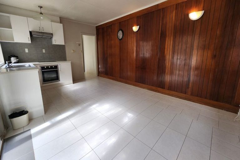 Photo of property in 1/13 Sydney Street, Hauraki, Auckland, 0622