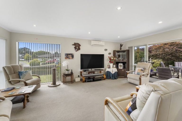 Photo of property in 24 Sue Avenue, Otaki, 5512