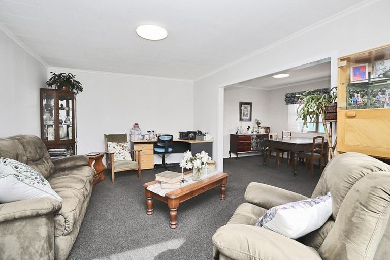 Photo of property in 19 Charles Street, Grasmere, Invercargill, 9810