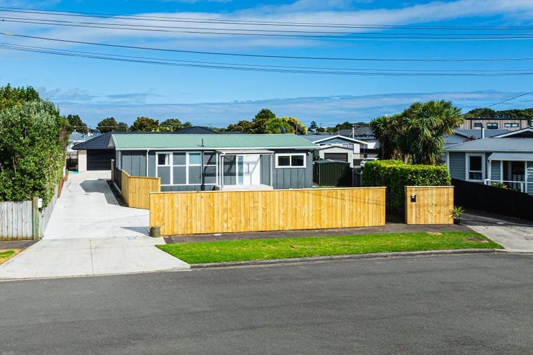 Photo of property in 23 Bedford Street, Fitzroy, New Plymouth, 4312