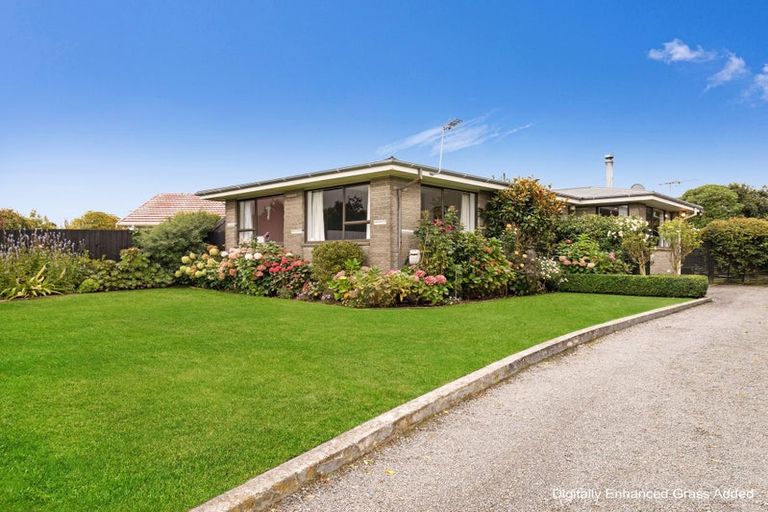 Photo of property in 28 Denise Crescent, Hornby, Christchurch, 8042