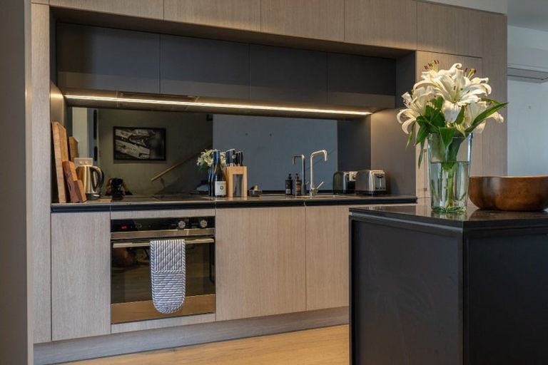 Photo of property in 3/33 Kilmore Street, Christchurch Central, Christchurch, 8013