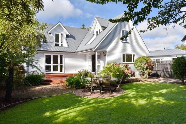 Photo of property in 21 Condell Avenue, Papanui, Christchurch, 8053