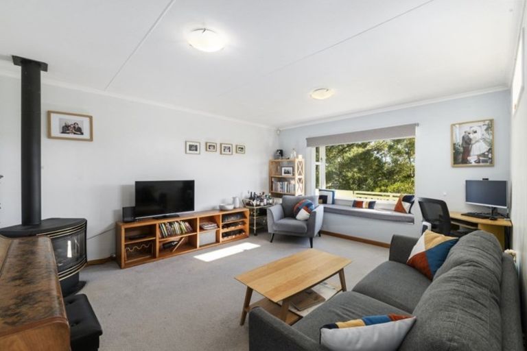 Photo of property in 76 Lord Street, Stokes Valley, Lower Hutt, 5019