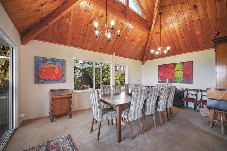 Photo of property in 13 Gilberd Place, Torbay, Auckland, 0630