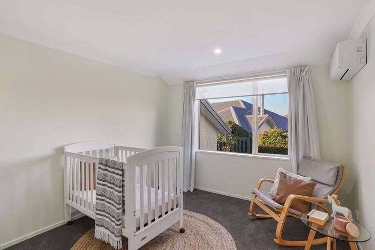 Photo of property in 48 Titirangi Crescent, Parklands, Christchurch, 8083