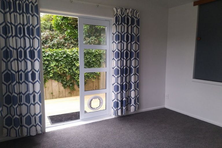 Photo of property in 5 Harland Street, Brooklyn, Wellington, 6021