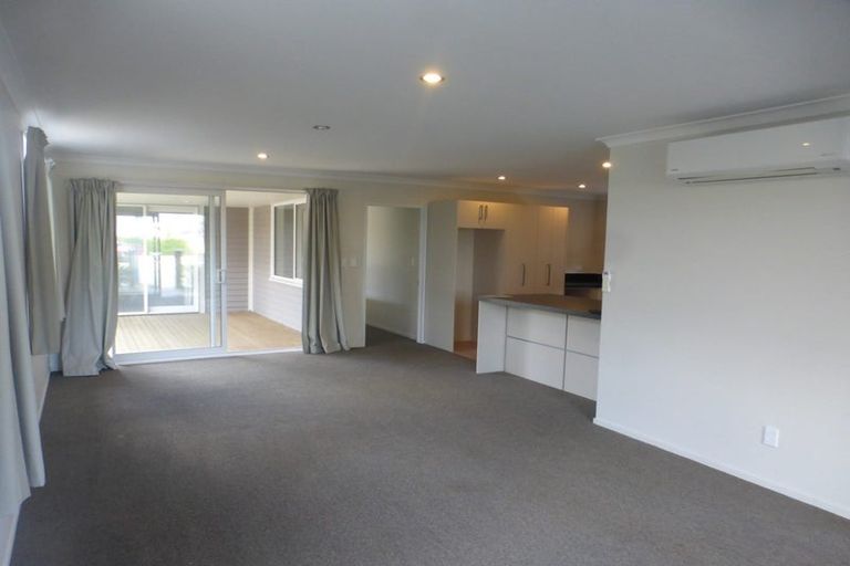 Photo of property in 22 Pounamu Place, Pegasus, 7612