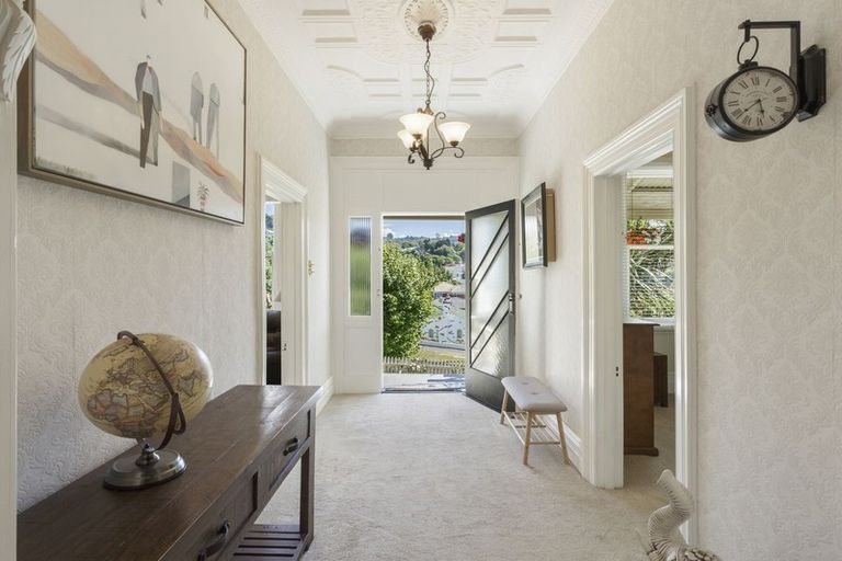 Photo of property in 52 Hazel Avenue, Caversham, Dunedin, 9012