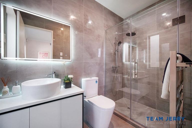 Photo of property in 21 Knockanara Drive, Flat Bush, Auckland, 2019