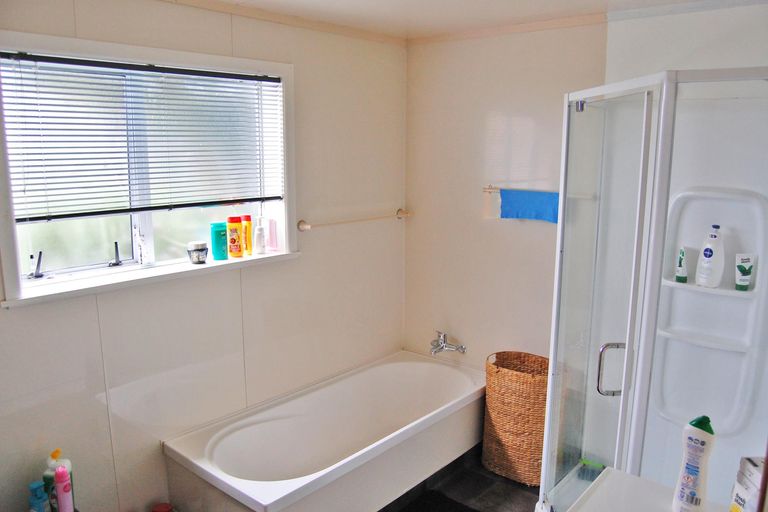 Photo of property in 2 Hastie Lane, Kaiwaka, 0573