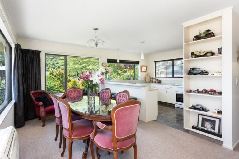Photo of property in 68 Moana View Road, Waikawa, Picton, 7220