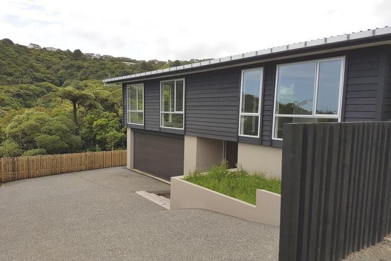 Photo of property in 58c Pekanga Road, Normandale, Lower Hutt, 5010
