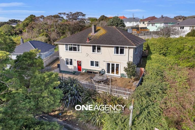 Photo of property in 32 Champion Street, Ranui, Porirua, 5024