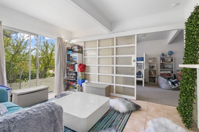 Photo of property in 2/442 Beach Road, Murrays Bay, Auckland, 0630