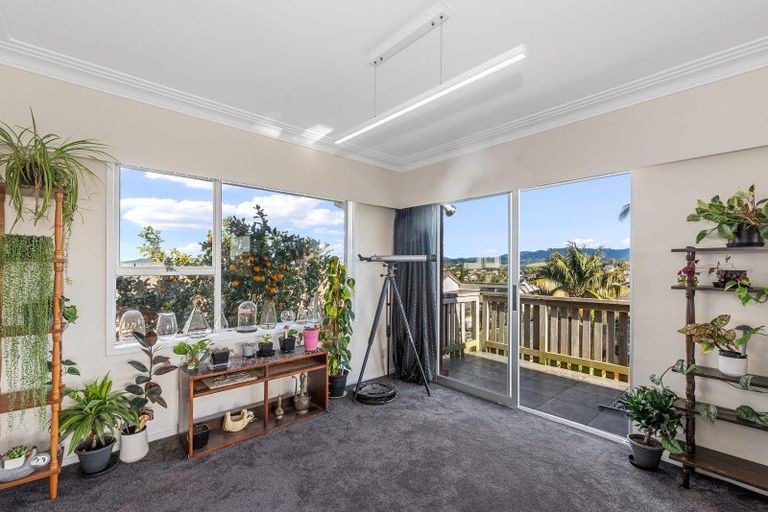 Photo of property in 192 Sturges Road, Henderson, Auckland, 0612