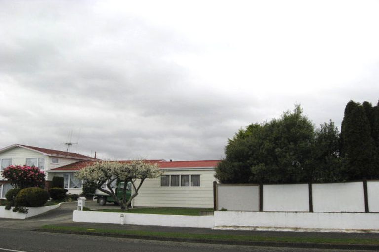 Photo of property in 232 Cambridge Street, Levin, 5510