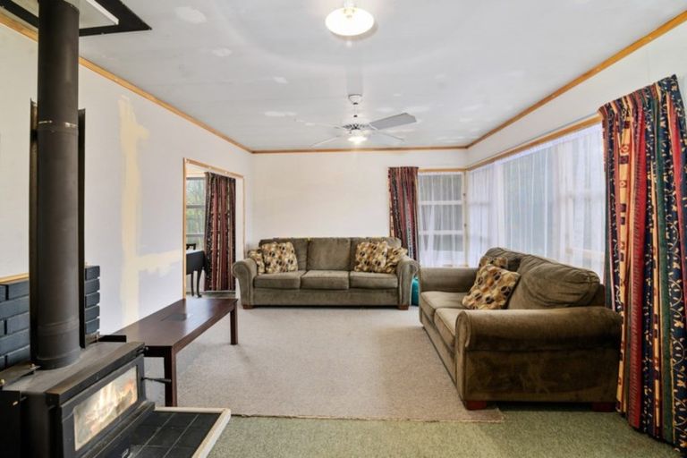 Photo of property in 69 Aquarius Drive, Kawaha Point, Rotorua, 3010